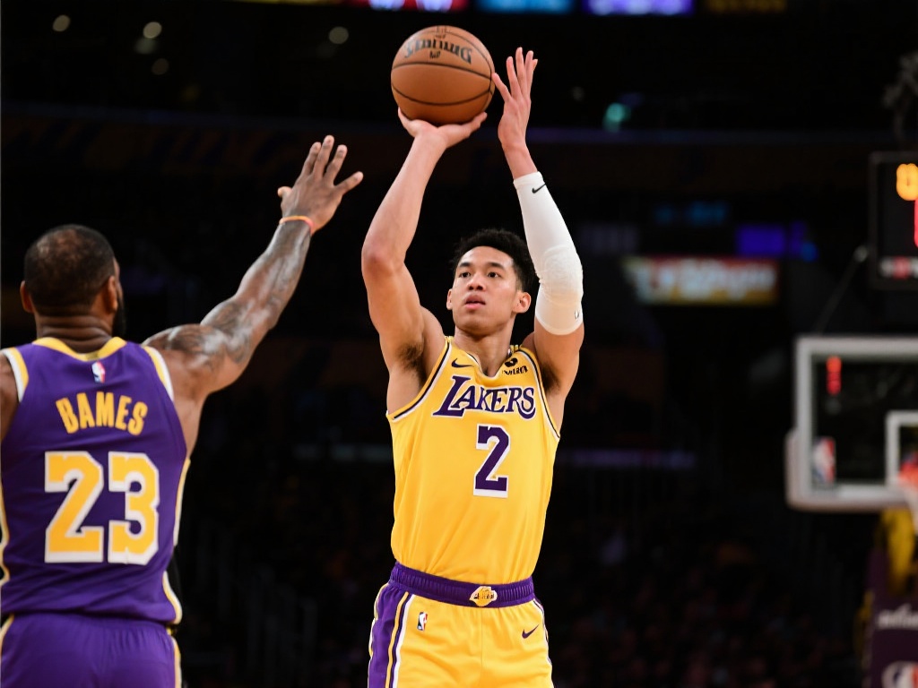 开拓者火箭明日伤病名单更新：杨瀚森亨德森缺阵，范乔丹风扇伤停